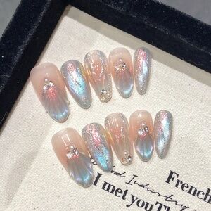 Press-on nails sparkly mermaid dream